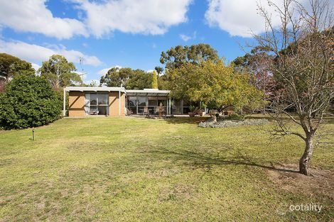 14 E Gibbons Rd, Hamilton, VIC 3300