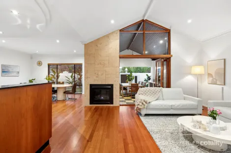 Property photo of 30 Cherrytree Gardens Stirling WA 6021