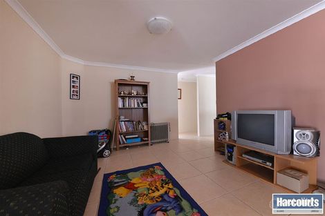 Property photo of 35 Brunswick Circuit Banksia Grove WA 6031