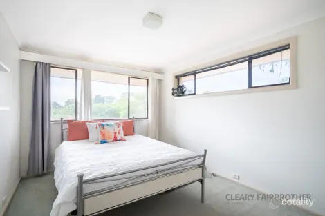 Property photo of 2 De Lisle Place West Bathurst NSW 2795