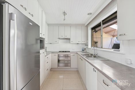 51 Whiteley Dr, Trott Park, SA 5158