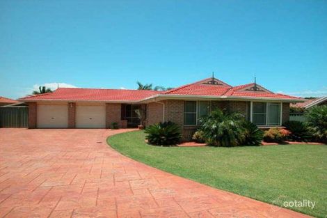 Property photo of 14 Fortescue Court Albion Park NSW 2527