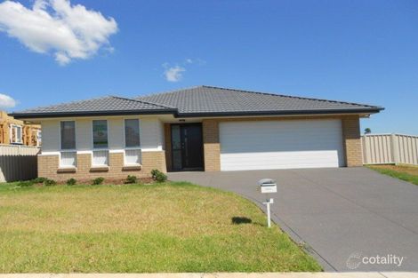 14 Sapphire Dr, Rutherford, NSW 2320