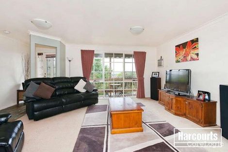 Property photo of 1 Harley Court Berwick VIC 3806