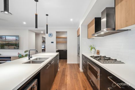 Property photo of 18 Windsor Drive Upper Kedron QLD 4055
