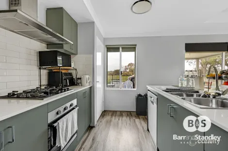 Property photo of 25 Lingard Loop Usher WA 6230