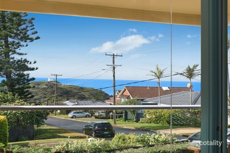 Property photo of 19 Dent Crescent Port Macquarie NSW 2444