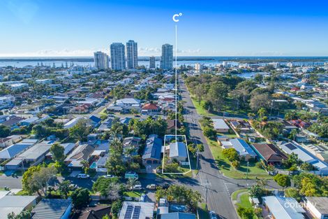 33 Annerley Ave, Runaway Bay, QLD 4216