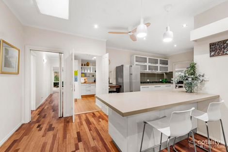 Property photo of 43 Avandina Crescent Greensborough VIC 3088