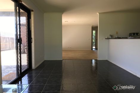 Property photo of 30 Diamond Parade Skye VIC 3977