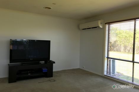 Property photo of 30 Diamond Parade Skye VIC 3977
