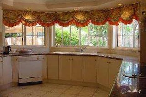 Property photo of 17 Troon Place Carindale QLD 4152