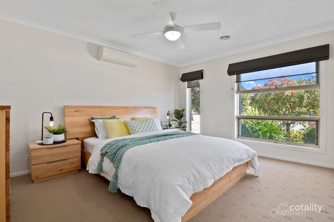 Property photo of 24 Fieldstone Crescent Cranbourne North VIC 3977