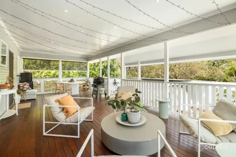 Property photo of 100 Haylock Street Wynnum QLD 4178