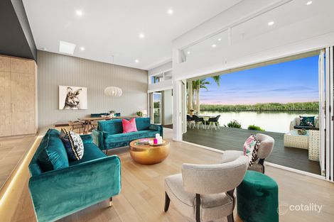 Property photo of 7394 Marine Drive East Hope Island QLD 4212