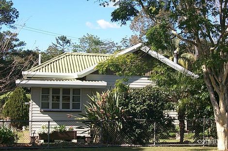 11 Hendy St, Woodford, QLD 4514