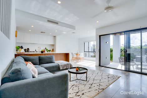 Property photo of 22/2 Flametree Circuit Arundel QLD 4214