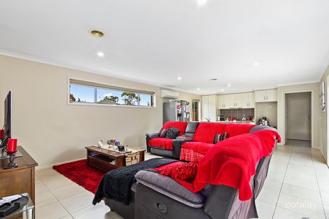 Property photo of 3 Rachel Court Sale VIC 3850