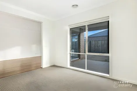 Property photo of 19 Darlington Drive Williams Landing VIC 3027