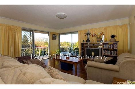 Property photo of 34 Timbarra Crescent Jindalee QLD 4074