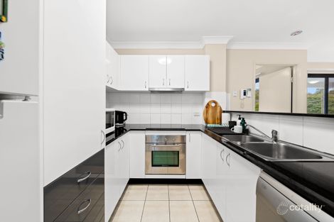 Property photo of 21/4-8 Omeo Street Macgregor QLD 4109