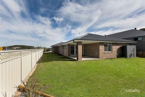 Property photo of 9 Sirocco Drive Wadalba NSW 2259