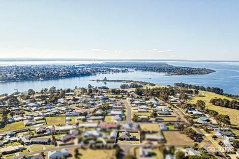 11 Lake Harbour Ave, Newlands Arm, VIC 3875