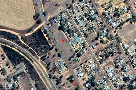 9 Poynton Pde, Coorow, WA 6515