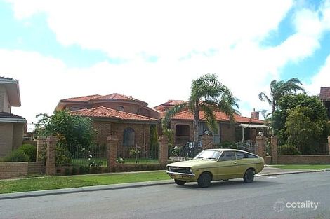 Property photo of 15 Rufous Place Stirling WA 6021