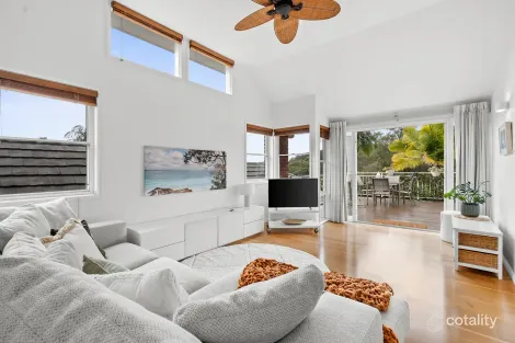 1/2 Scarborough Ct, Terrigal, NSW 2260