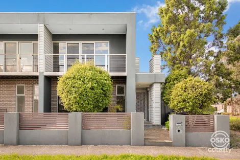 13 Carlow Walk, Lalor, VIC 3075