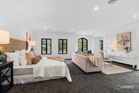 Property photo of 26 Grantley Drive Glen Waverley VIC 3150