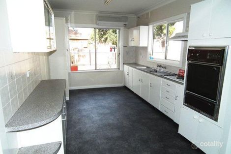 Property photo of 14 Lenehan Road Griffith NSW 2680