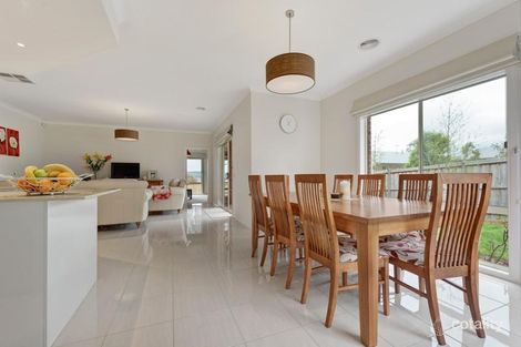 Property photo of 34 Roaming Road Doreen VIC 3754