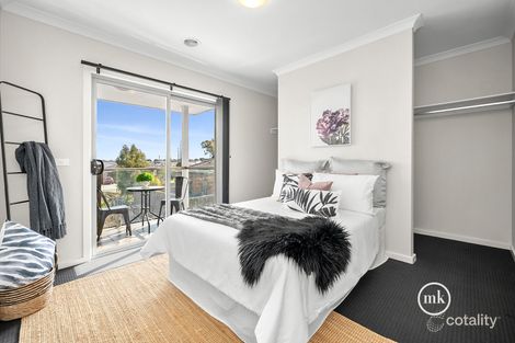 Property photo of 13 Alphie Way Doreen VIC 3754