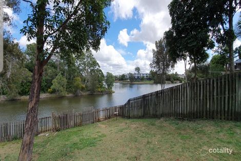 Property photo of 18 Tracey Crescent Varsity Lakes QLD 4227