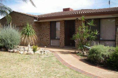 4 Ewart Gr, Midland, WA 6056