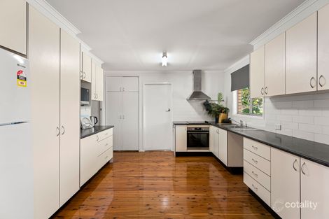 Property photo of 4 Raelyn Street Centenary Heights QLD 4350