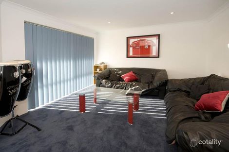 Property photo of 9 Ornata Bend Banksia Grove WA 6031