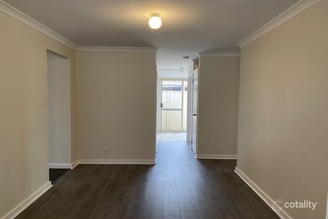 Property photo of 10 Sennet Lane Warnbro WA 6169