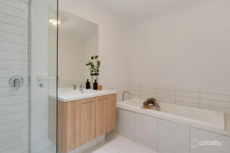 Property photo of 8 Fewster Circuit Mickleham VIC 3064