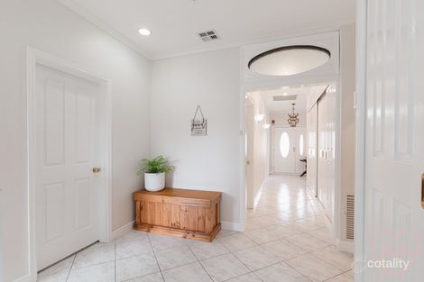 Property photo of 47 Sunnybar Parade Karabar NSW 2620