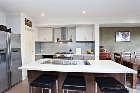 Property photo of 17 Prominence Boulevard Tarneit VIC 3029
