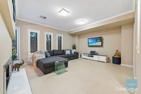 Property photo of 28 Monckton Place Caroline Springs VIC 3023