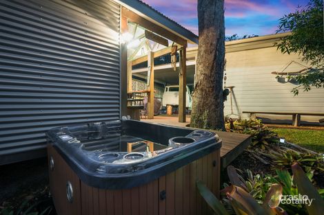 Property photo of 44 Friarbird Crescent Bonogin QLD 4213