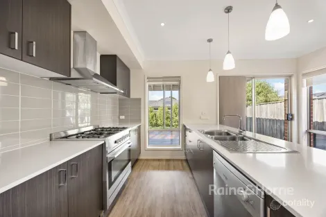 Property photo of 10 Burrow Drive Diggers Rest VIC 3427