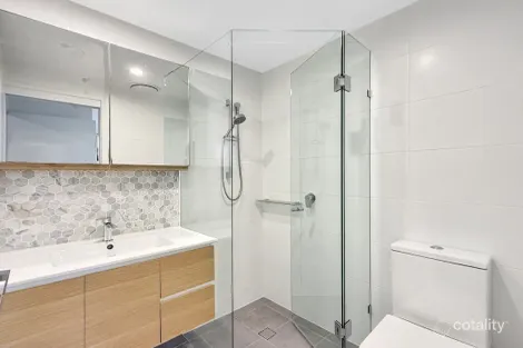 Property photo of 201/38 Andrews Street Cannon Hill QLD 4170