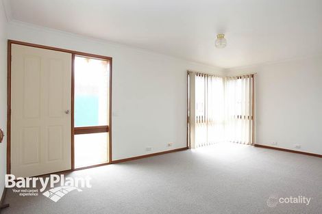 Property photo of 2/1 Pinnacle Crescent Brookfield VIC 3338