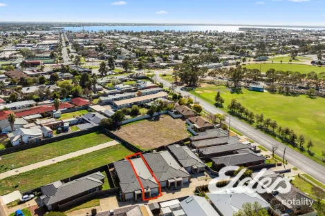 Property photo of 3 Felix Drive Yarrawonga VIC 3730