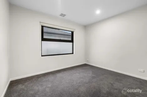 Property photo of 2/34 Wattle Road McCrae VIC 3938